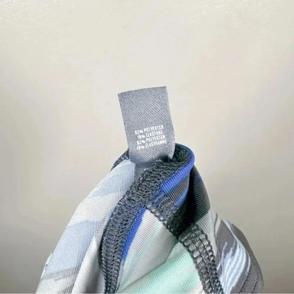 Aerie Womens Size Medium Activewear Compression Capri Legging - Picture 10 of 13